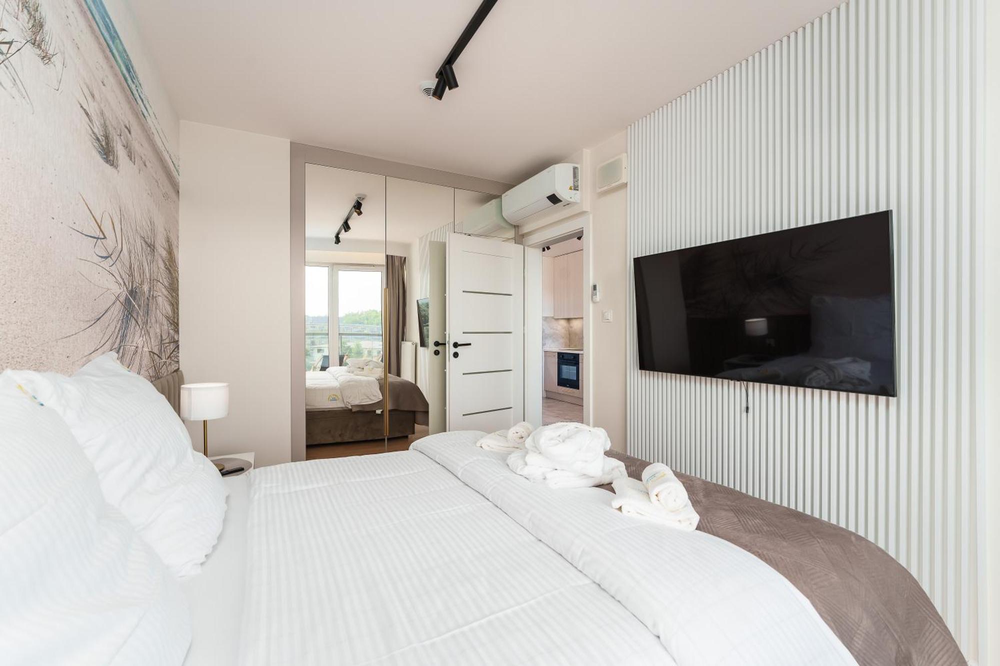 Apartament Delux Kasprowicza 20C Prywatny Parking Basen Sauna Oraz Silownia W Cenie Kołobrzeg Exteriör bild