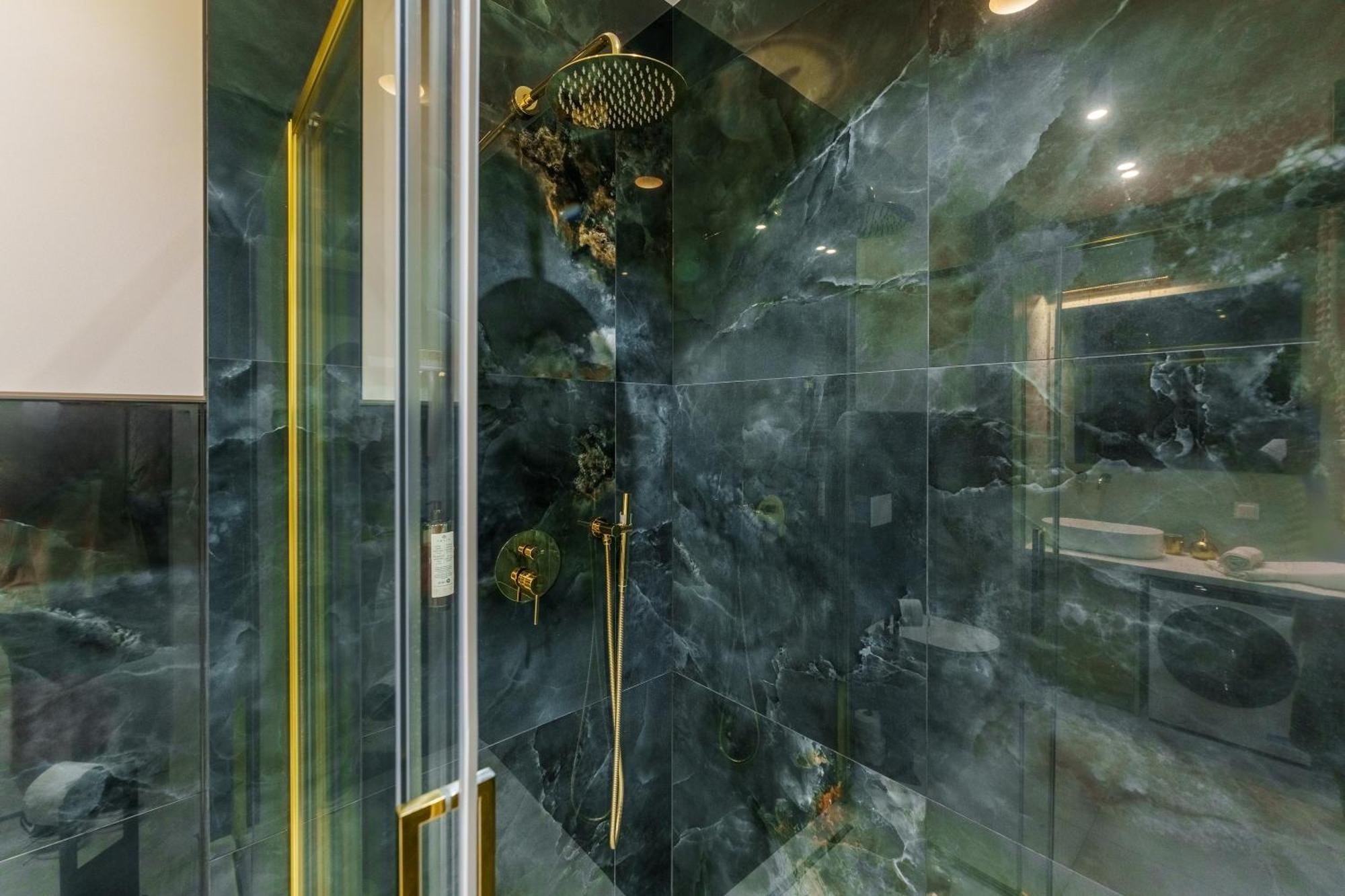 Apartament Delux Kasprowicza 20C Prywatny Parking Basen Sauna Oraz Silownia W Cenie Kołobrzeg Exteriör bild