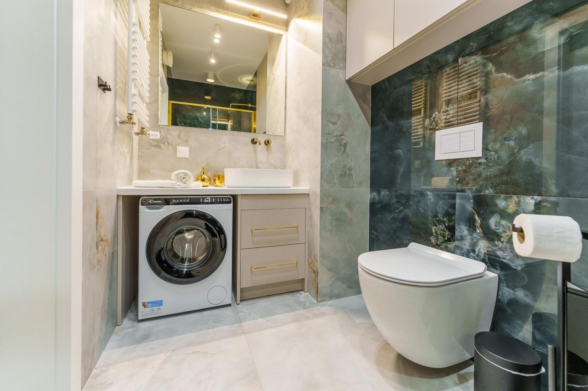 Apartament Delux Kasprowicza 20C Prywatny Parking Basen Sauna Oraz Silownia W Cenie Kołobrzeg Exteriör bild