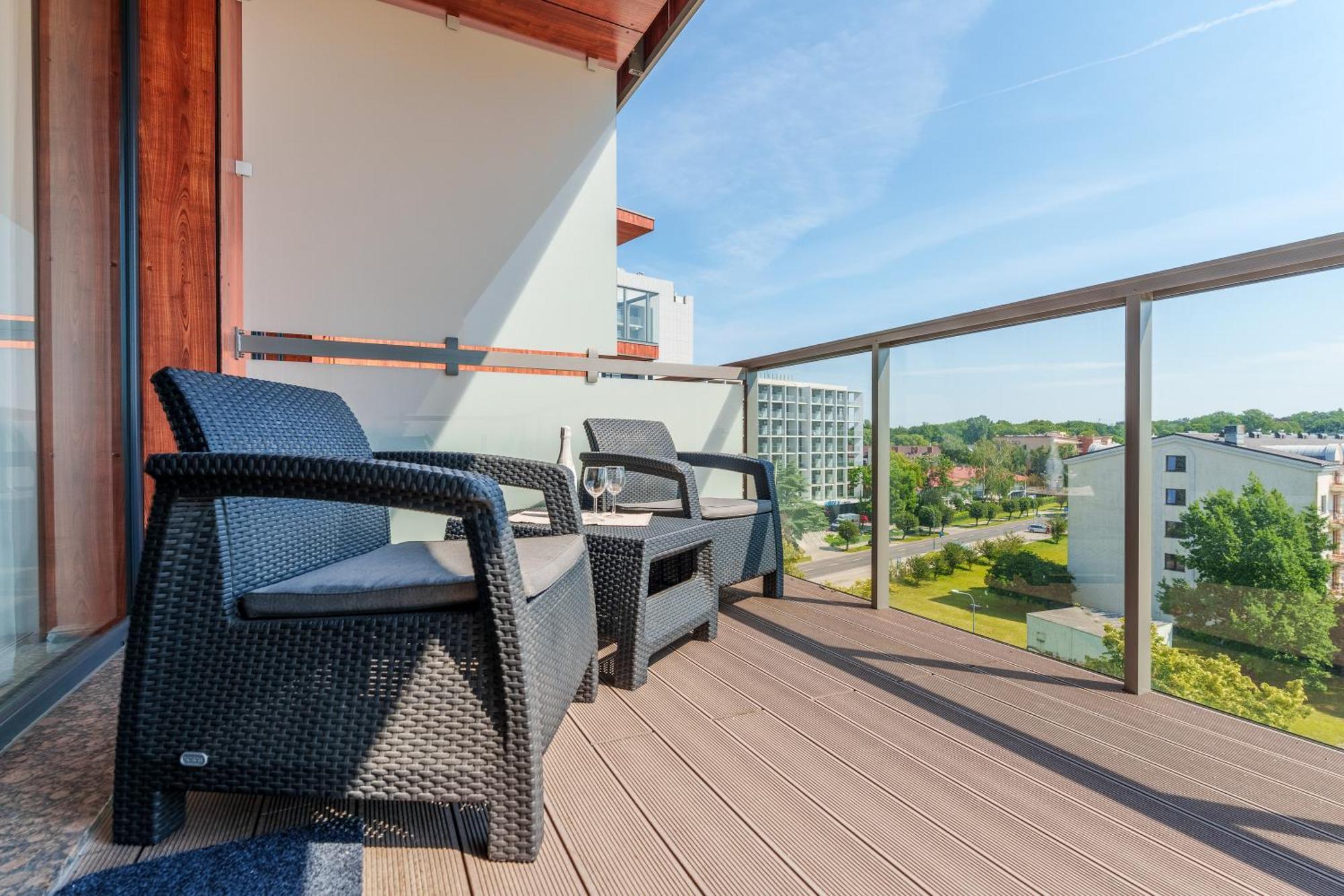 Apartament Delux Kasprowicza 20C Prywatny Parking Basen Sauna Oraz Silownia W Cenie Kołobrzeg Exteriör bild