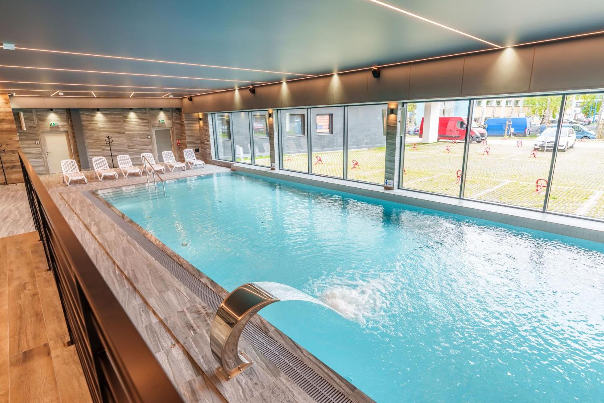 Apartament Delux Kasprowicza 20C Prywatny Parking Basen Sauna Oraz Silownia W Cenie Kołobrzeg Exteriör bild